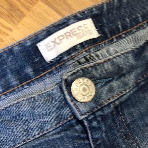 $15 EUC Express Denim Jean Shorts Cuffed Light - Picture 4 of 6
